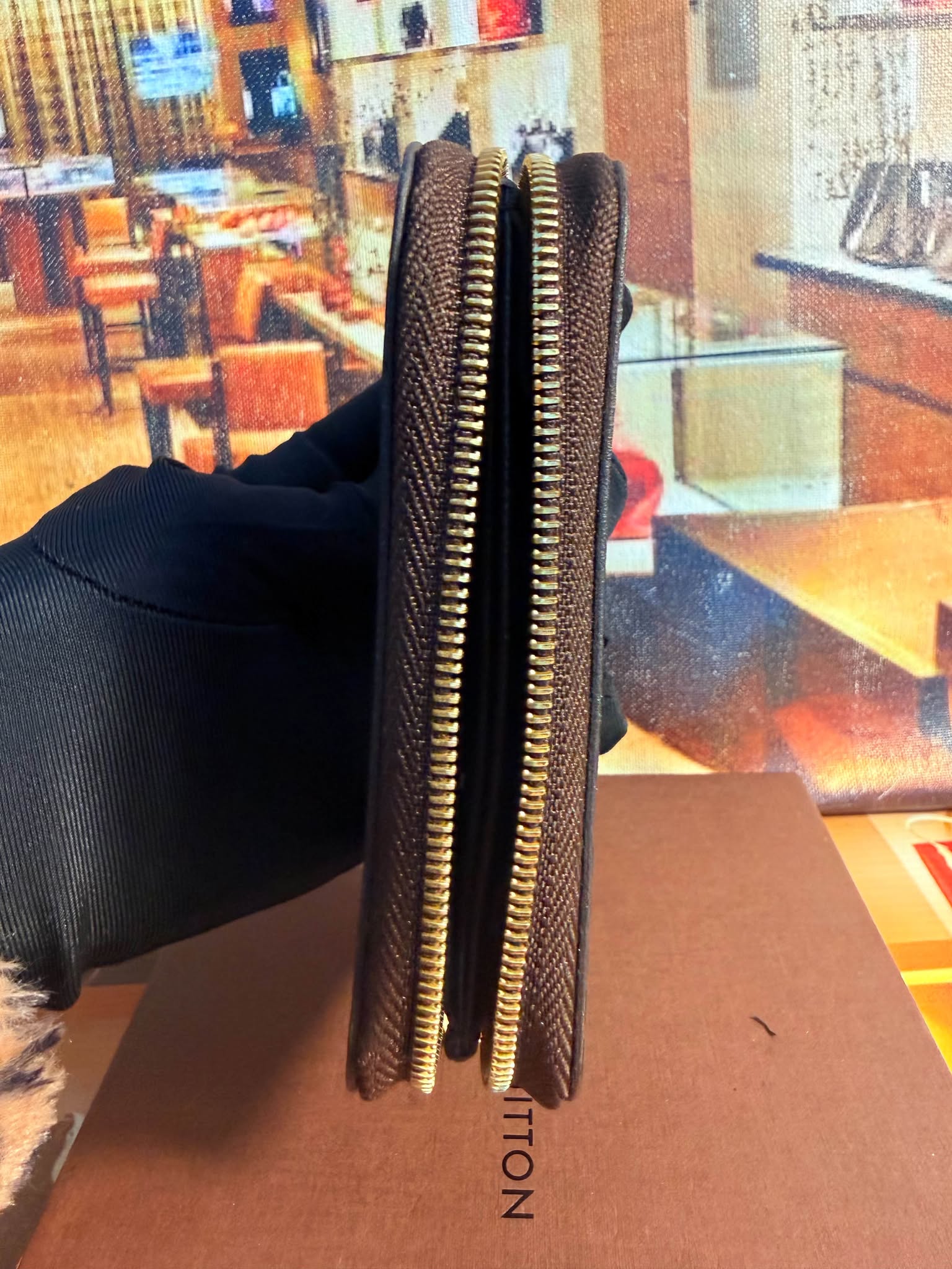 LV COMPACT WALLET - Image 5